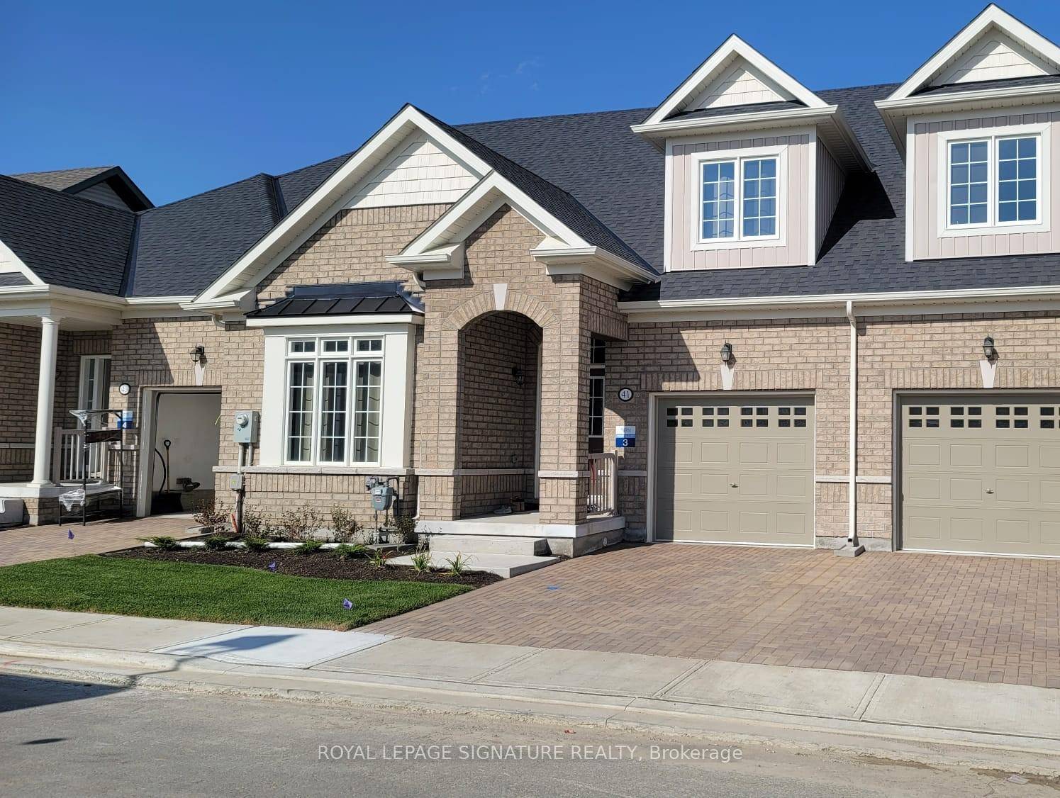 Gorgeous Brand New Bungaloft In Rosedale Village Gated Adult Lifestyle Community.