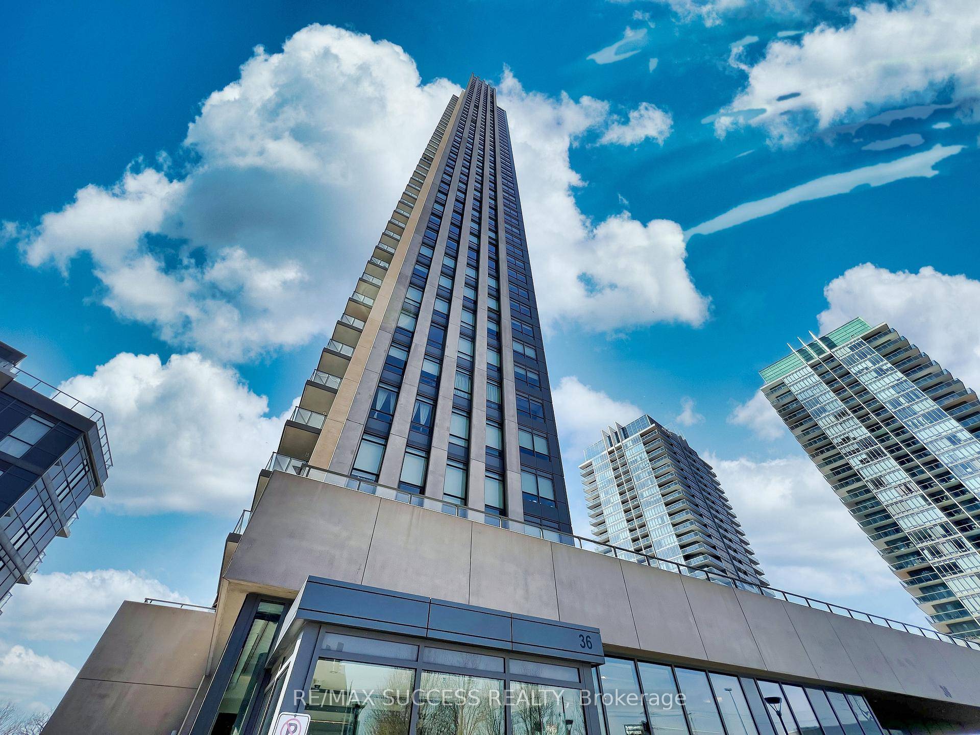 Bright amp ; spacious luxury condo, refreshed with new paint and balcony tiles.