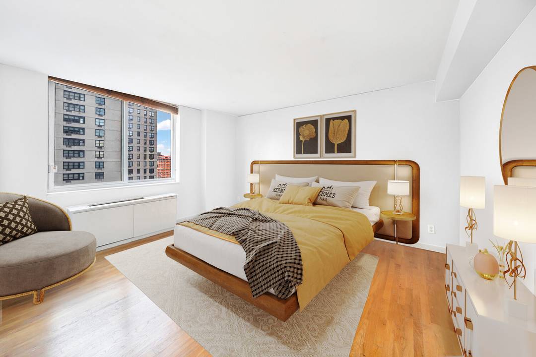 Triplex Penthouse 3 Bedrooms 3.