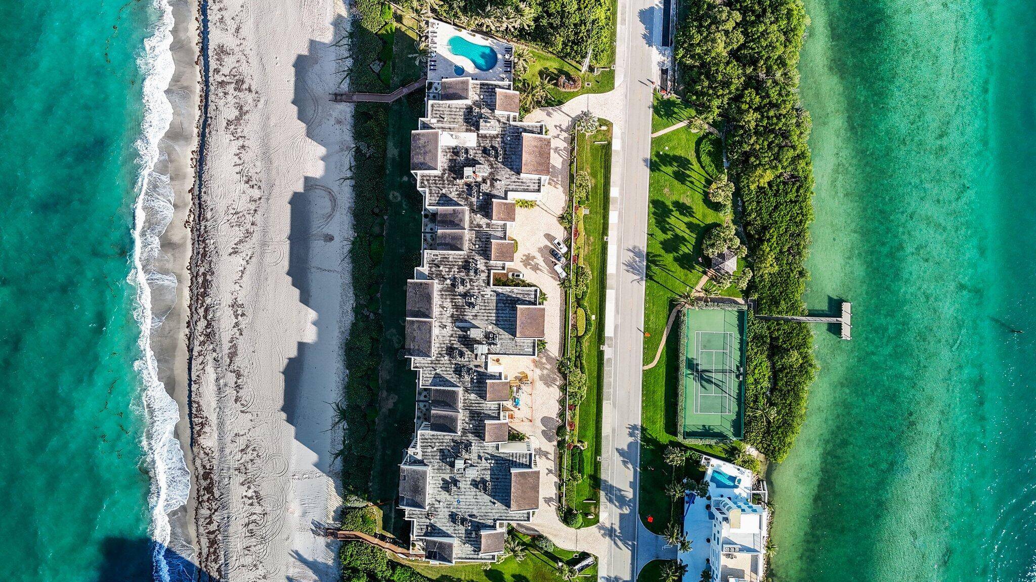 Stunning yet serene 3 bed 3 bath completely remodeled residence over 3000 square feet in one of the nicest Boutique Complexes on Jupiter Island.