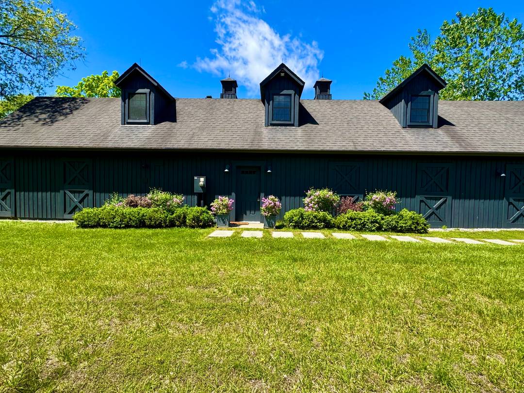 Fabulous Converted Barn Rental Available Memorial Day Weekend through Labor Day Weekend 2026.