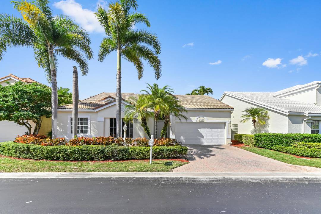 Beautiful 3 bedroom, 2 bath single family home located on the golf course in desirable Boca Country Club.