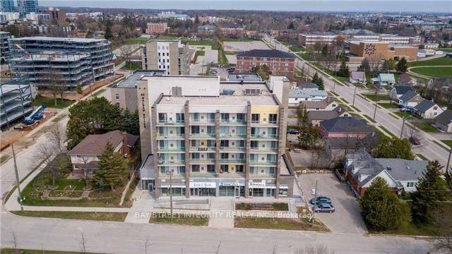 Welcome to the epitome of sophisticated urban living !