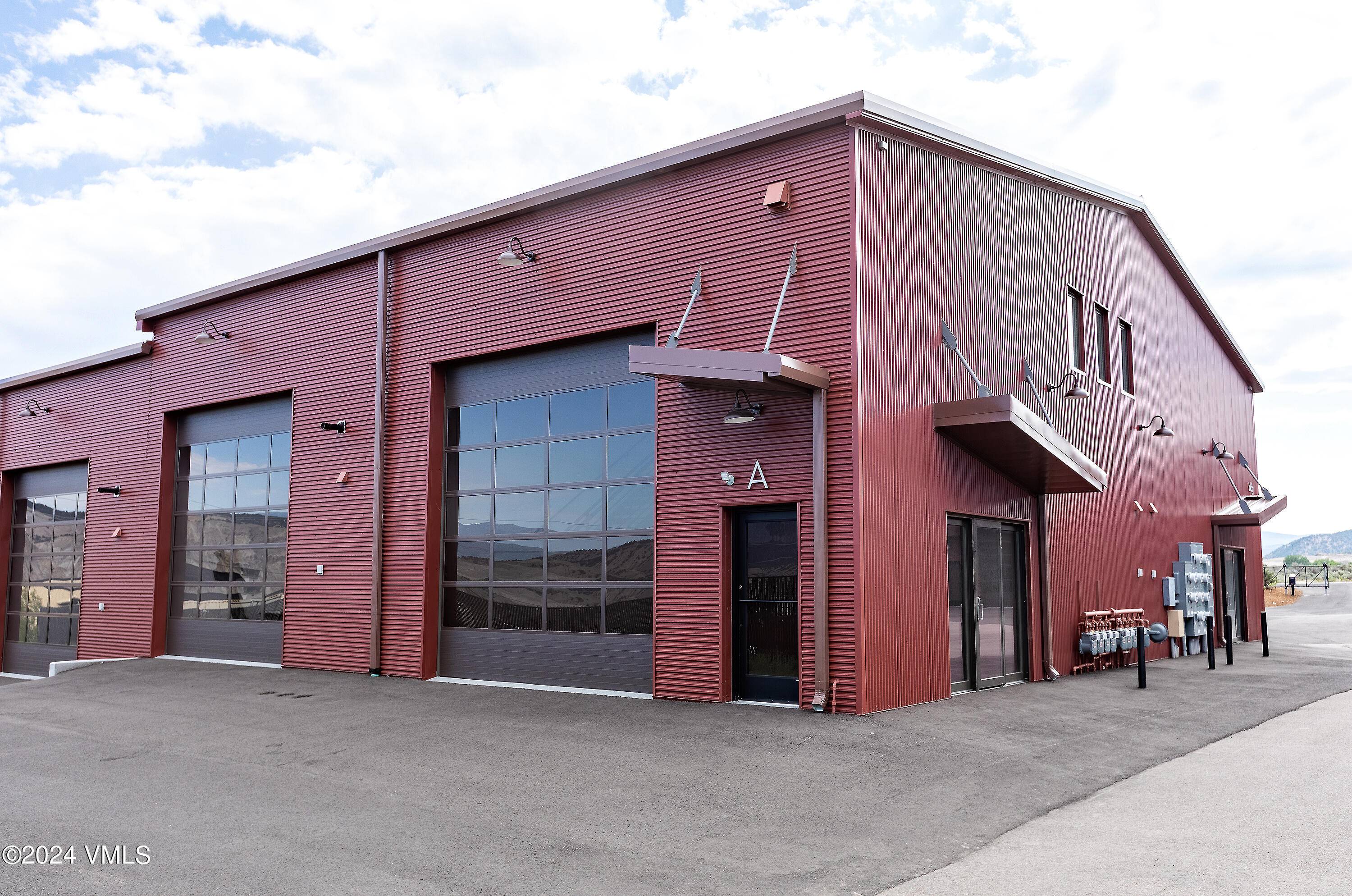 Newly constructed warehouse suite at Friendly Industrial Park across from the Eagle County Airport and the Private Jet Center.