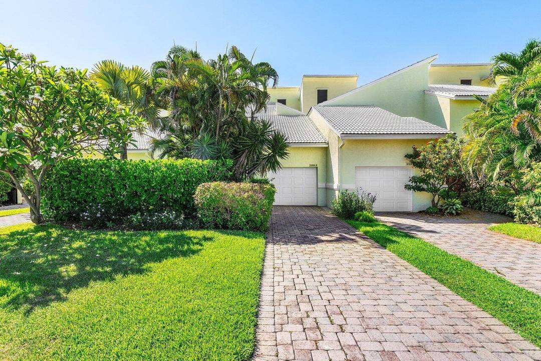 Live the Beach Life ! 3BR 3BA in Gated Community with Ocean Views Private Beach Access Looking for that perfect beachside escape ?