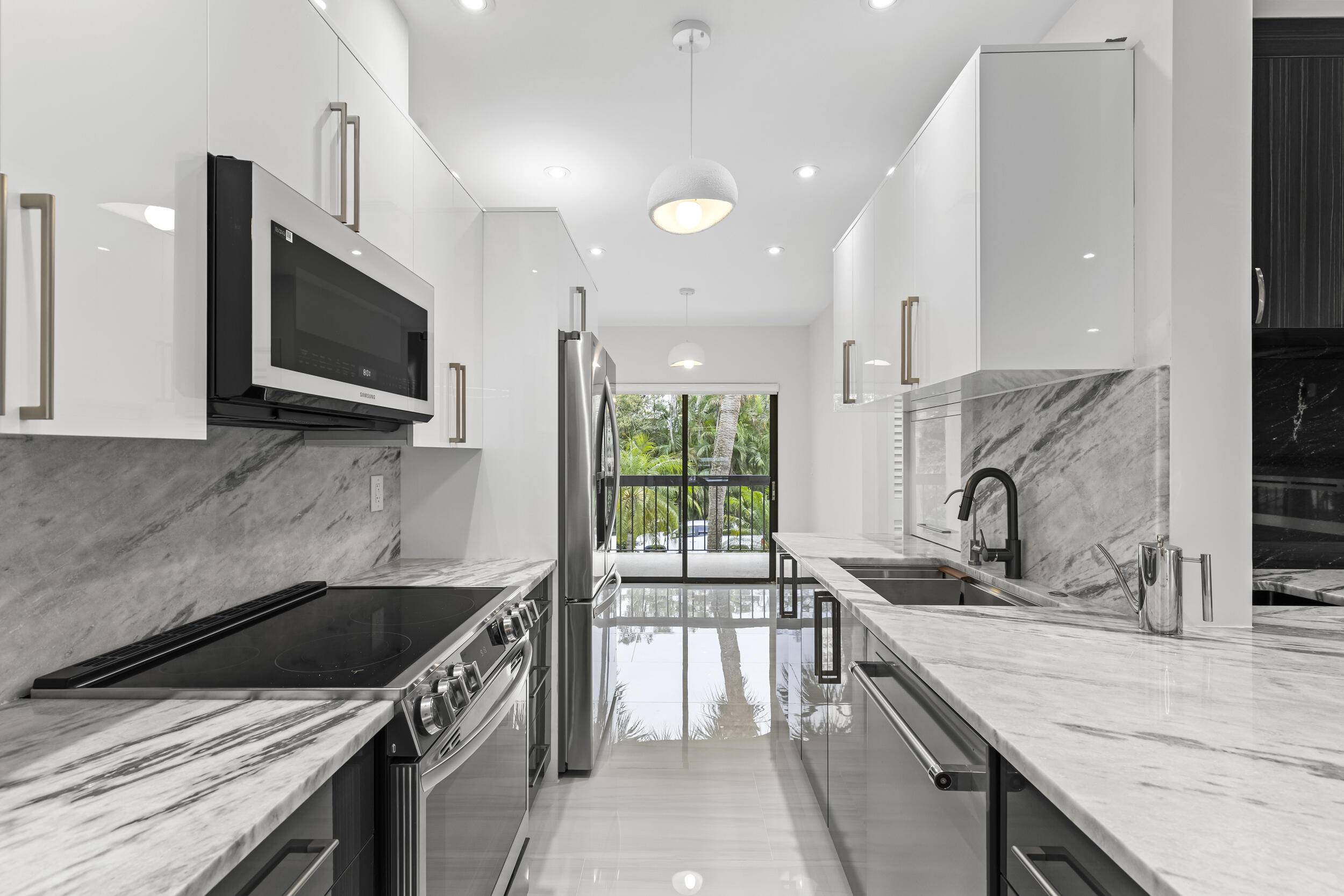 11311 Pond View C203 Drive Condo Palm Beach