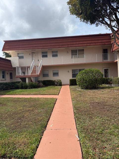 Highly sought after Greenway Village, 2nd floor condo.