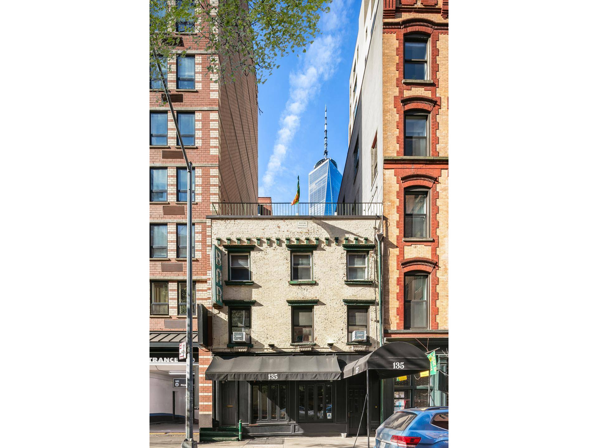 135 Reade Street is a 3 story, mixed use building with preserved air rights, featuring three free market residential units above a retail space leased to a restaurant until 2031.