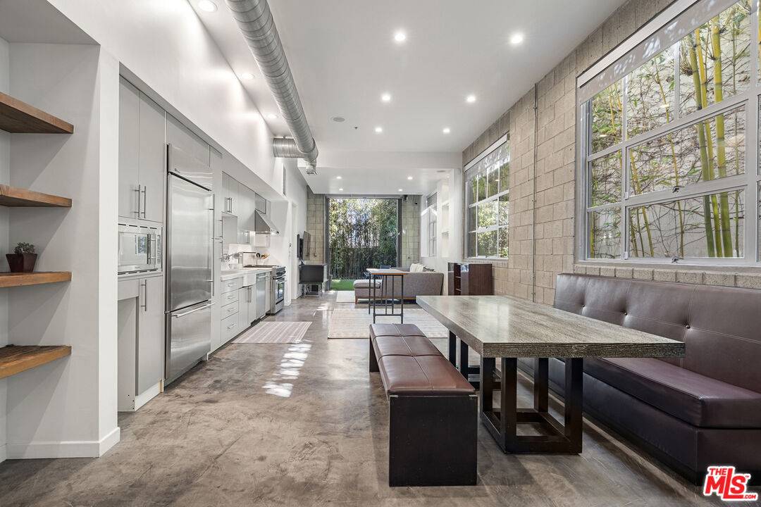 710  N Orlando Ave 2BR Sunset Strip La