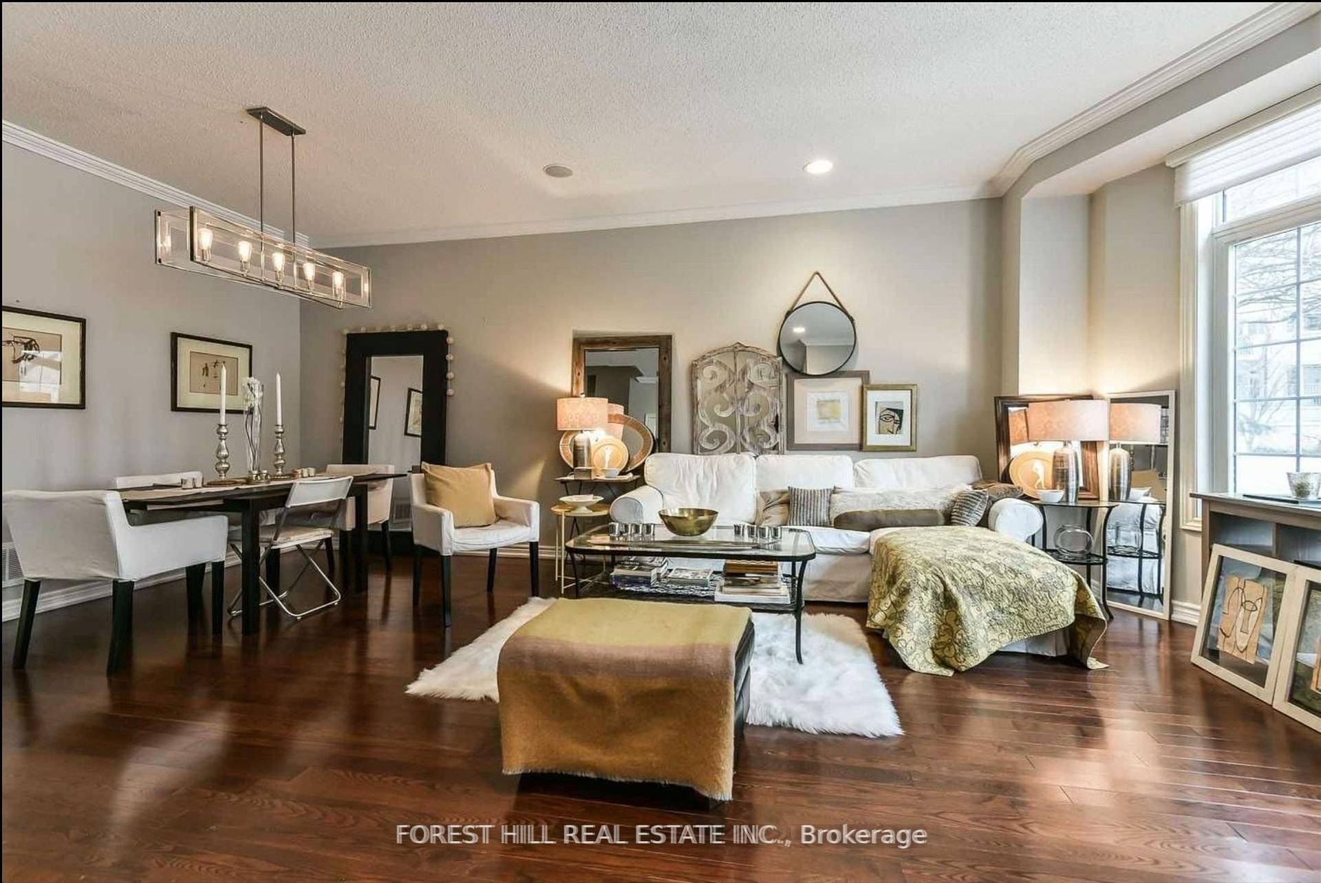 Spacious Renovated Luxurious Freehold Townhome with Walking Distance To Yonge st and Subway amp ; All Amenities.