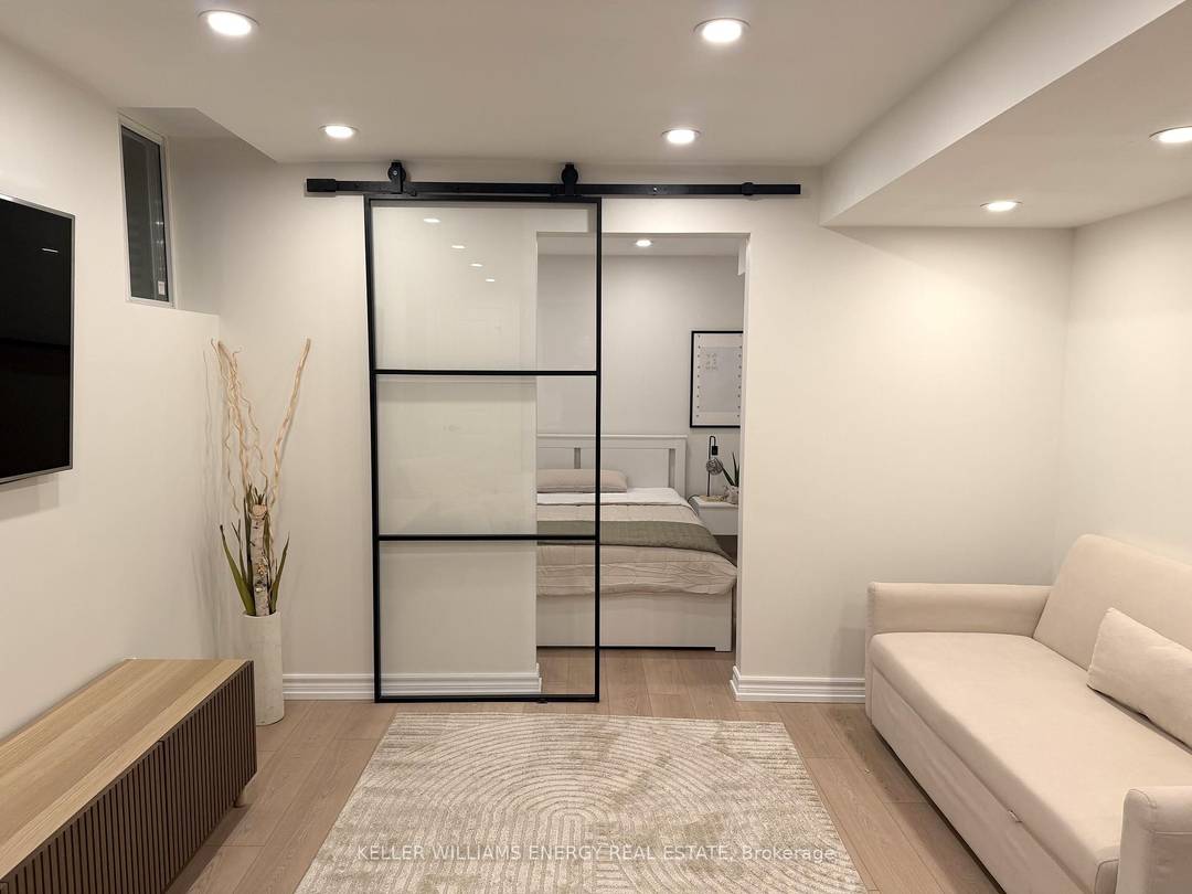 Be the first to enjoy this beautiful, professionally designed space with luxury finishes and immaculately thought out details !