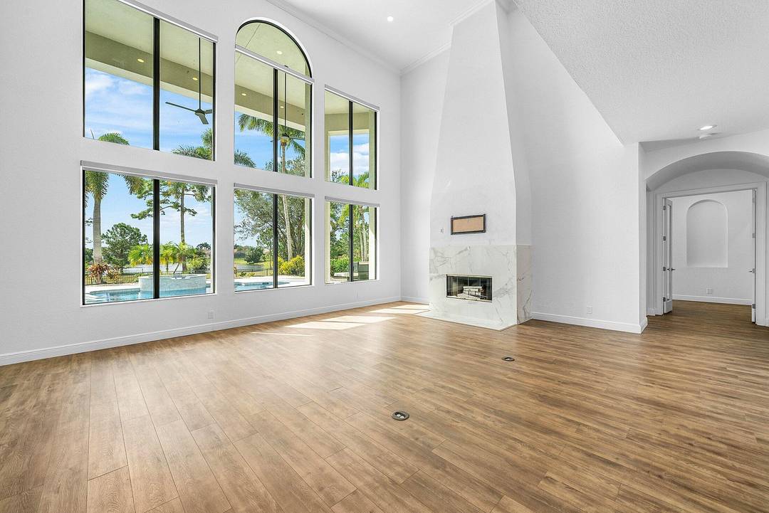 Welcome home to Sw Lands End Place.