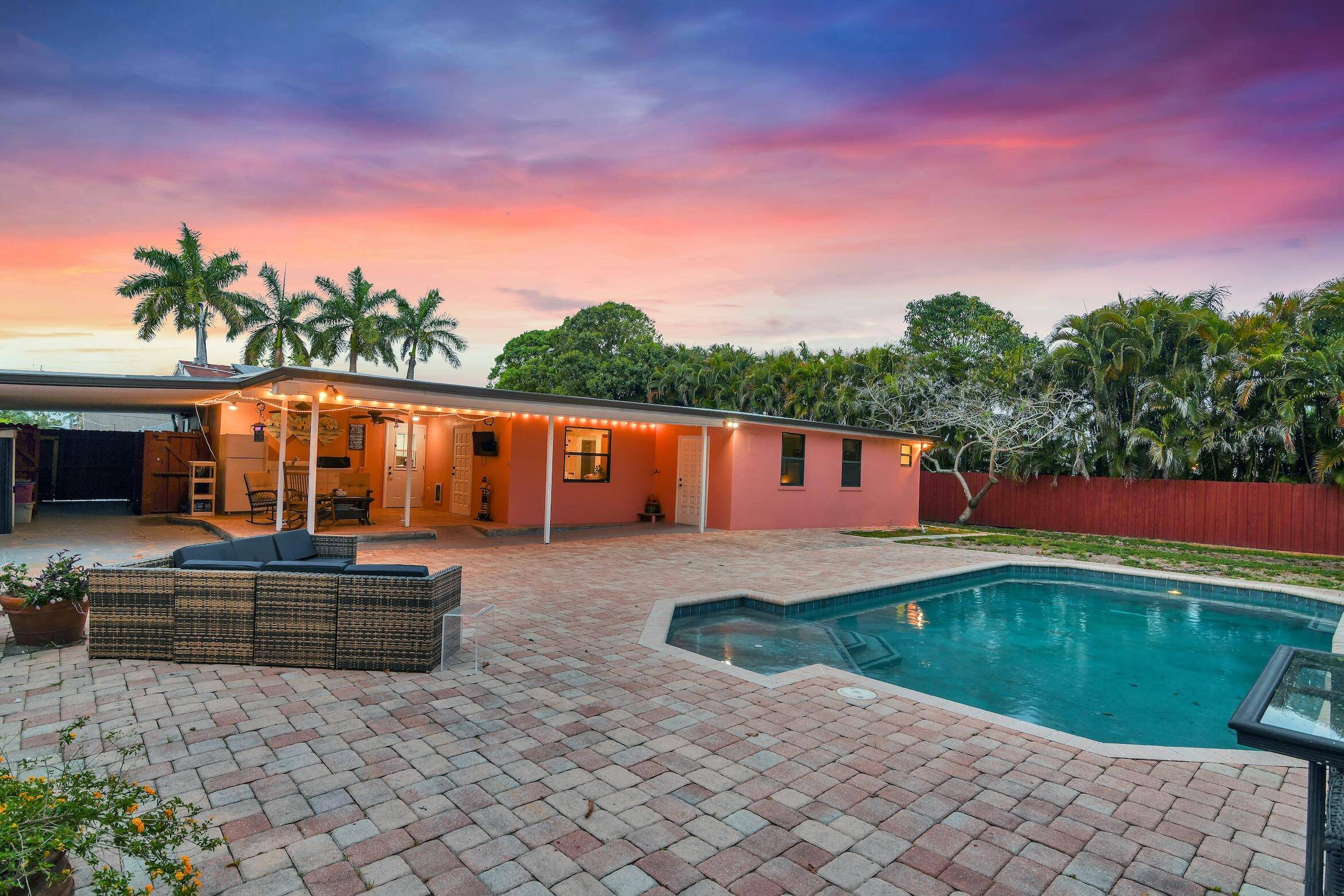 Sprawling 4BR 3BA Updated Home with Pool, sep.