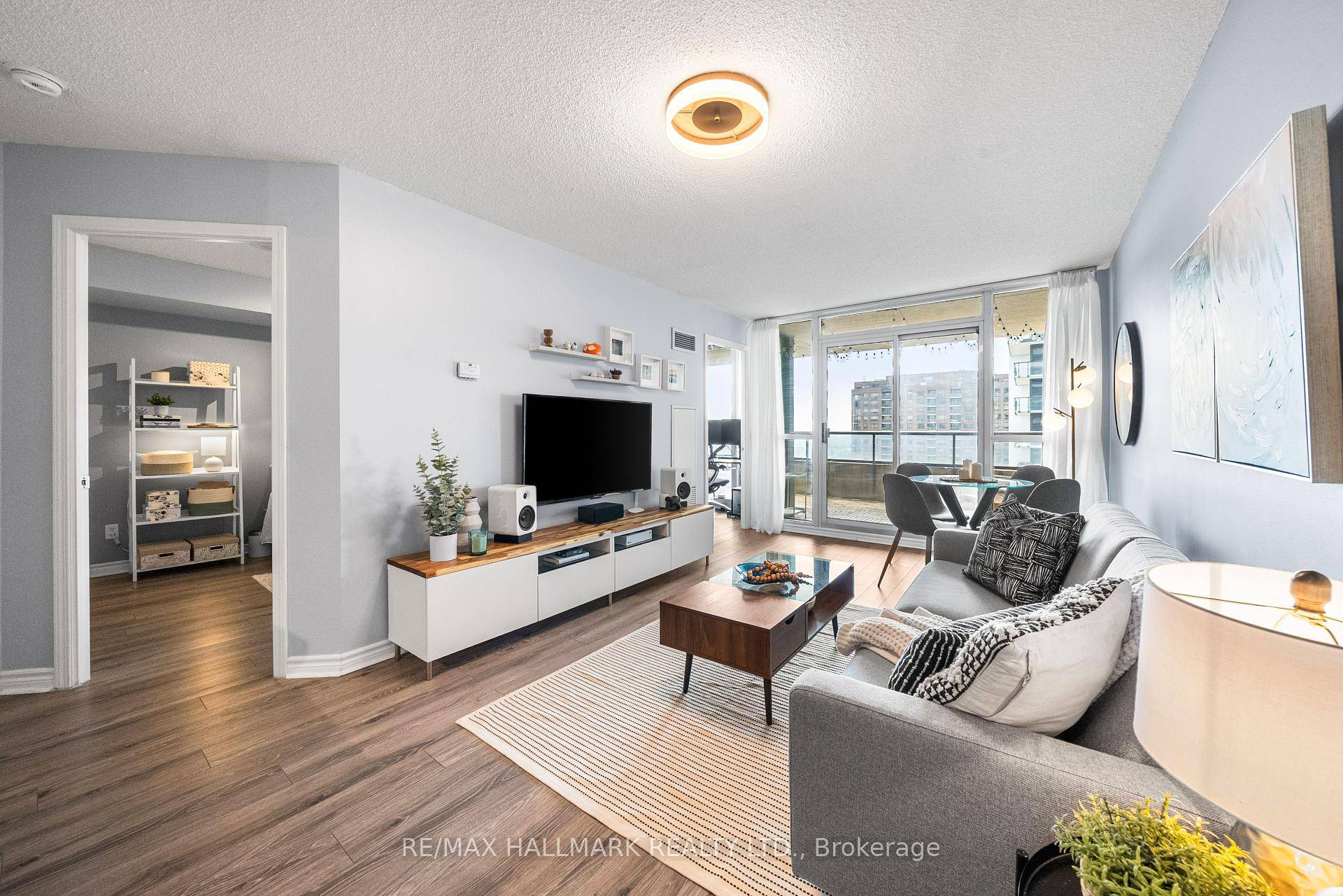 Effortless, all inclusive living awaits at 18 Spring Garden Avenue !