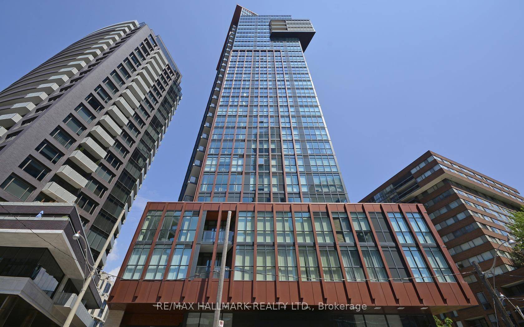 The Yorkville Condos A Sleek Studio Unit In The Yorkville Bloor Neighbourhood.