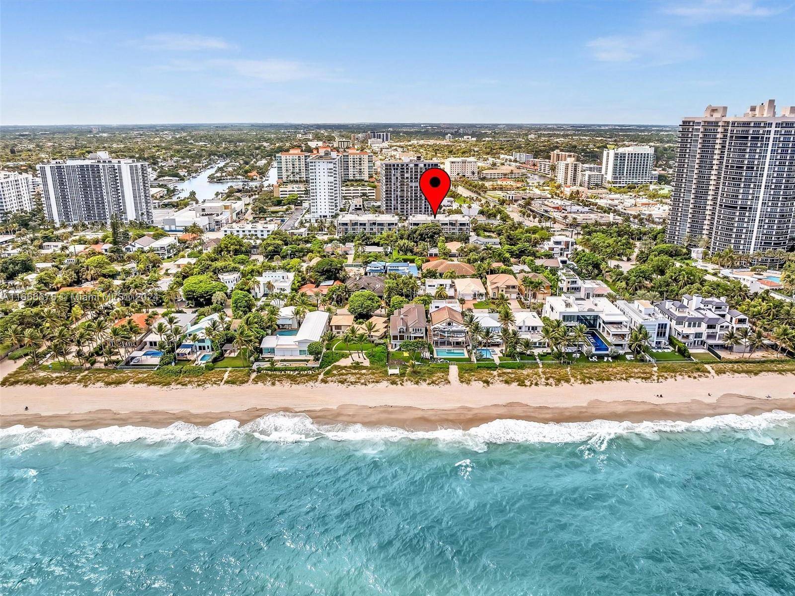 Nestled just steps from Fort Lauderdale Beach amp ; trendy cafes amp ; restaurants like Cafe Martorano amp ; Thasos, this stunning 3 en suite bedroom 3 1 2 Bath ...