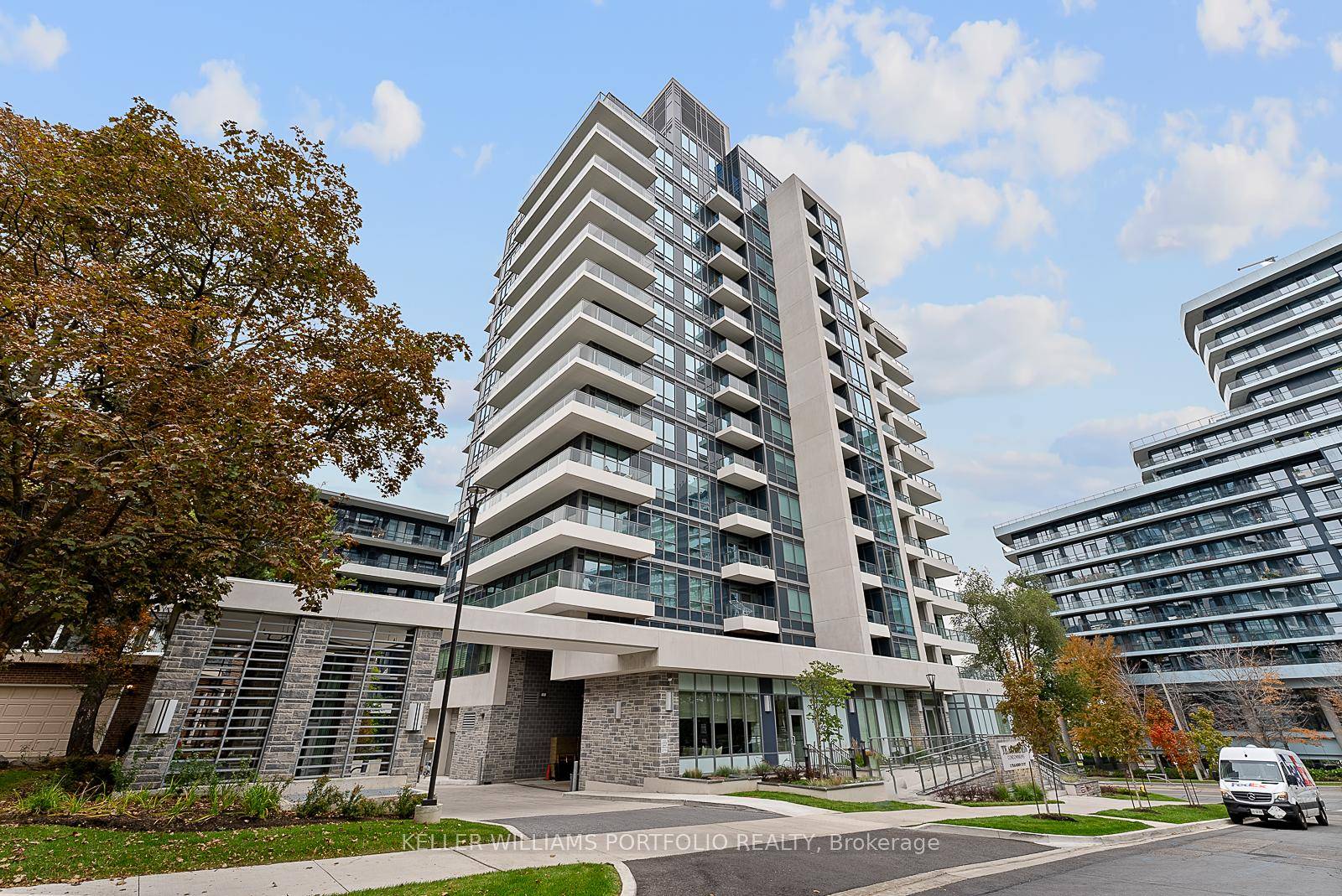 Stunning 1 bed den den unit at TeaGarden Condos in a prime Bayview and Sheppard neighborhood Steps from Bayview Village Mall.