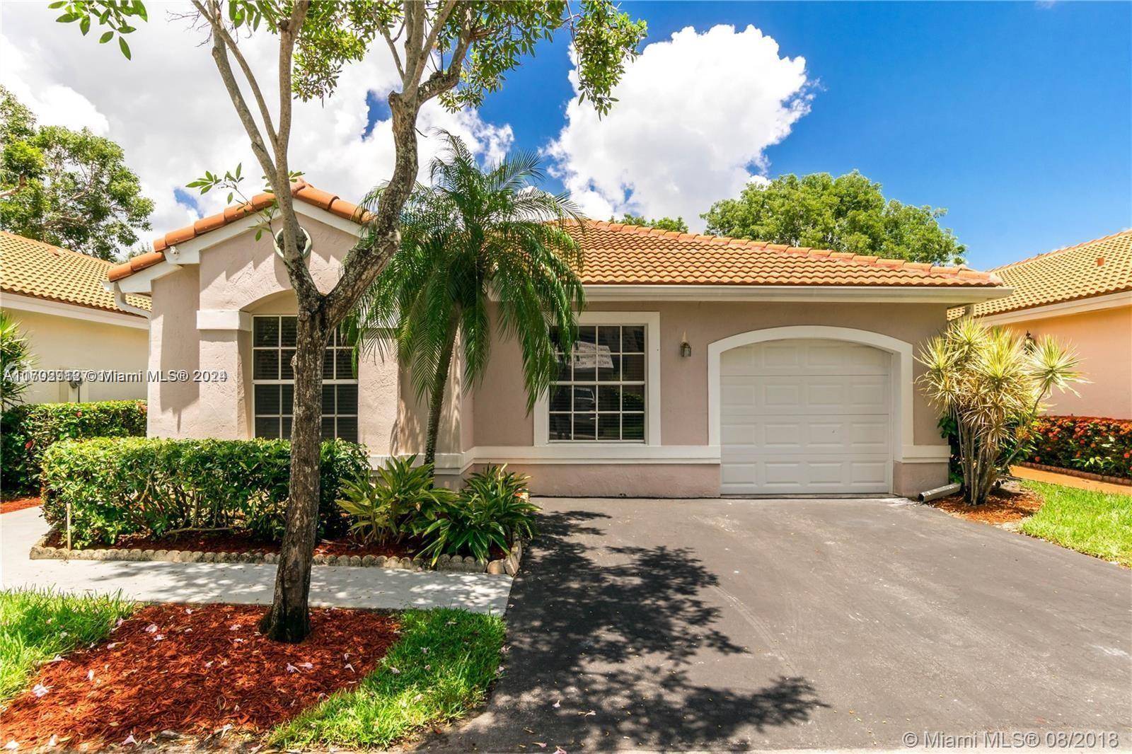 ? REDUCED ! VACANT amp ; EASY TO SHOW Don t Miss This Weston Gem !