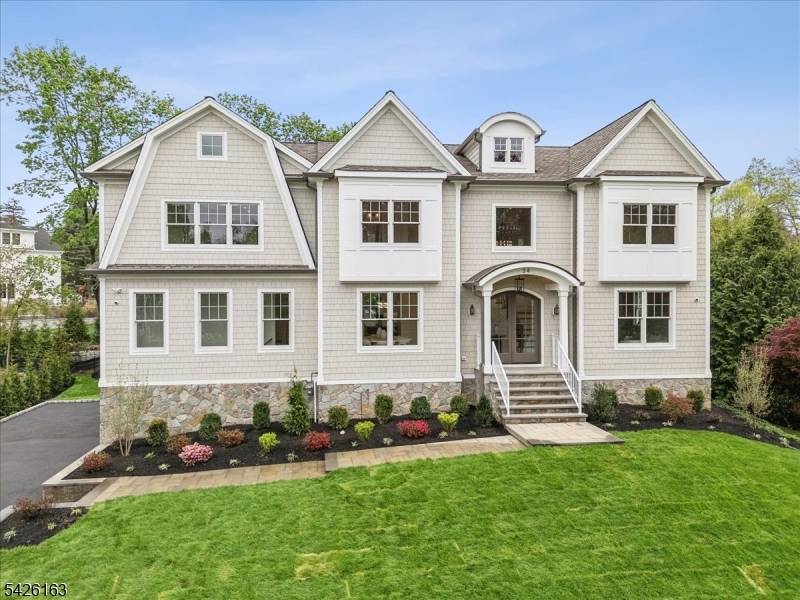 Experience exceptional new construction by a reputable builder with a true vision for modern luxury living.