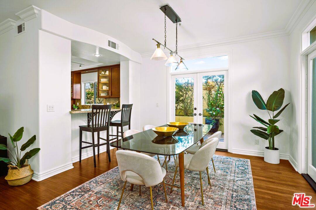 2311   Schader Dr 2.0 Santa Monica LA