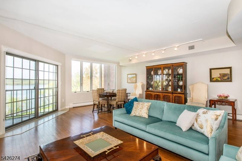 Stunning open floor plan with beautiful reservoir views all located in desirable Breckenridge community Welcome Home !