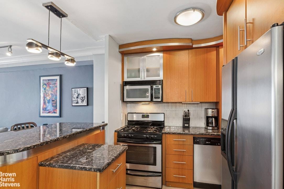 Just listed Recently renovated, large one bedroom in a 24hr doorman building.