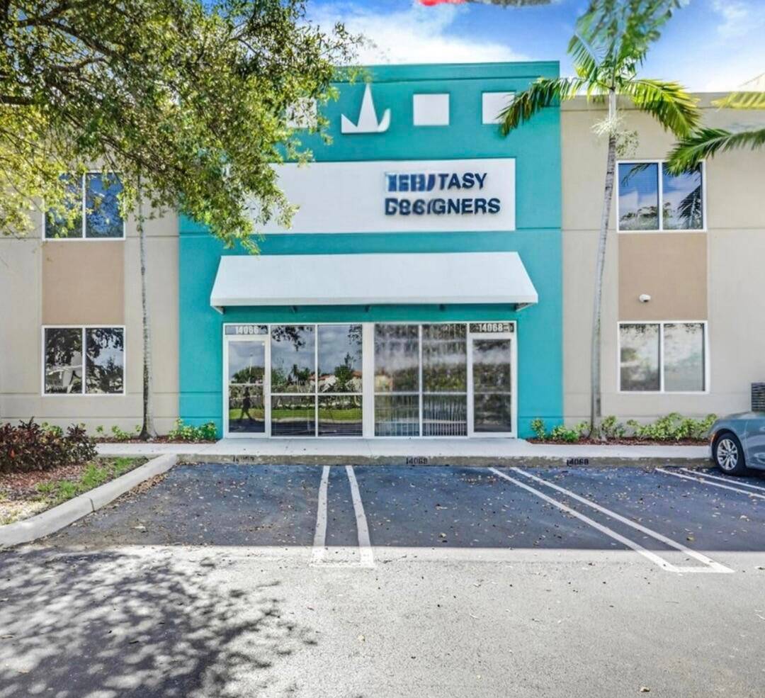 Rare opportunity to own a fully built out commercial office warehouse in Miami Lakes, now transformed into a professional recording amp ; entertainment studio.