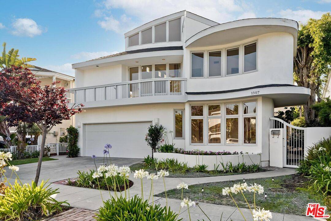 1307   Ozone Ave 4BR Santa Monica La
