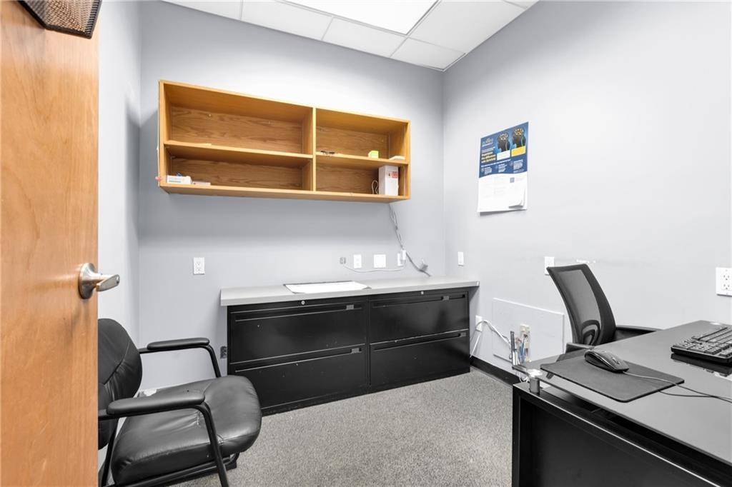Prime Medical Office Space is available in a Historic Downtown Brooklyn Building !
