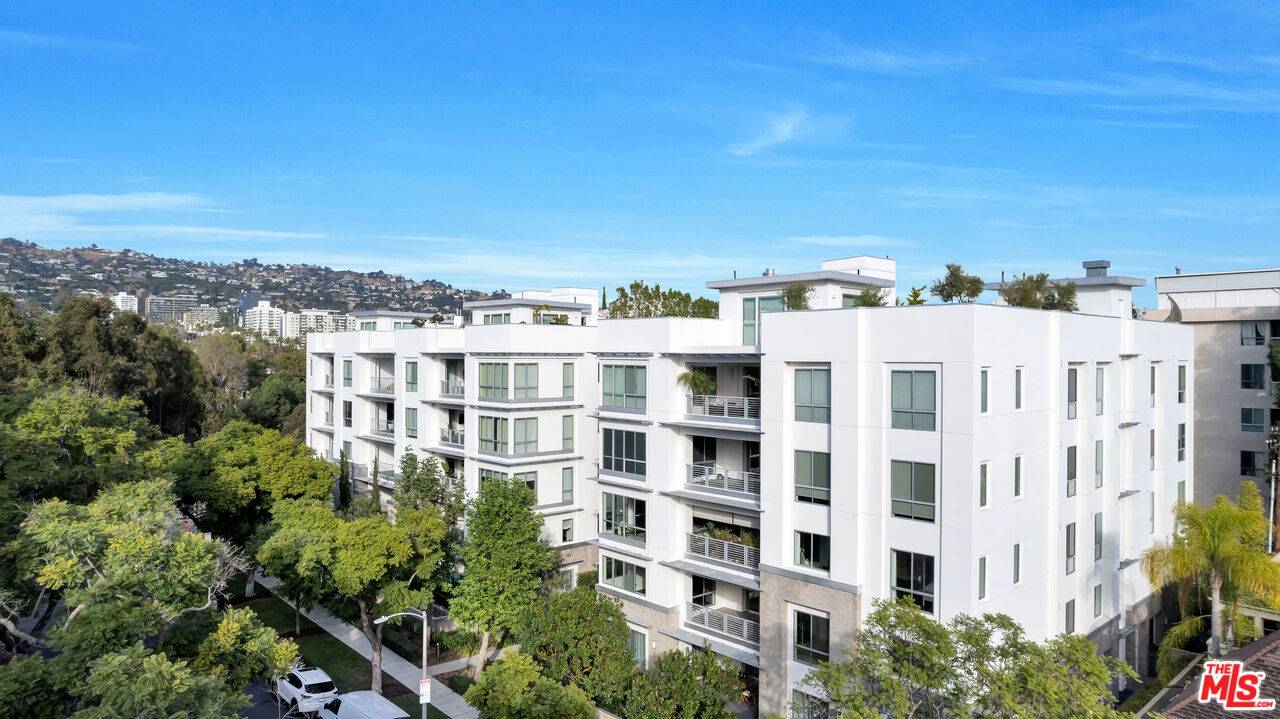 350  S Palm Dr 3BR Beverly Hills La