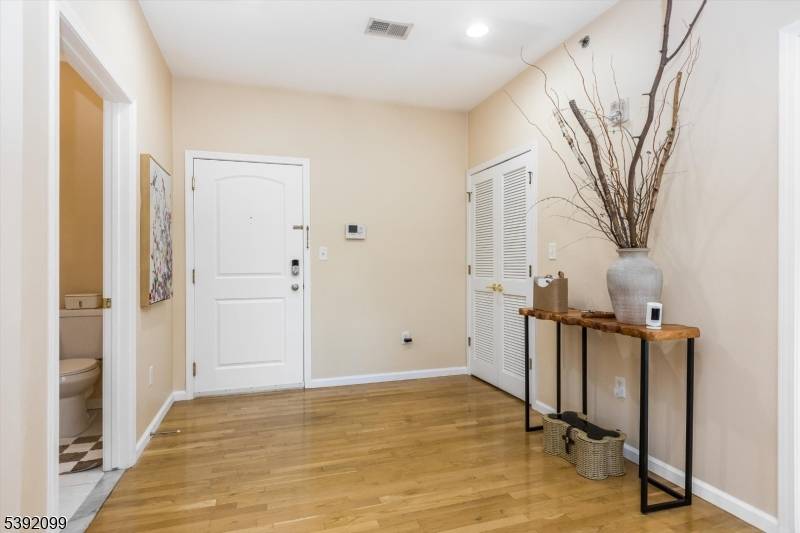 Great location ! Modern, elevator building Condo Includes two bedrooms, two bathrooms, kitchen with granite countertops, and new appliances.