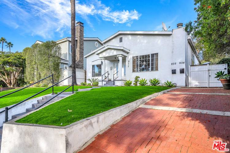 922 S Bundy Dr 3BR Brentwood La