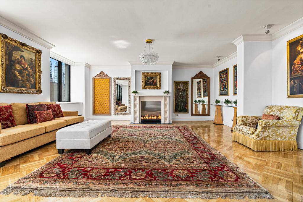PRICED TO RENT ! ! ! This is the ONLY three bedroom apartment available in the building !