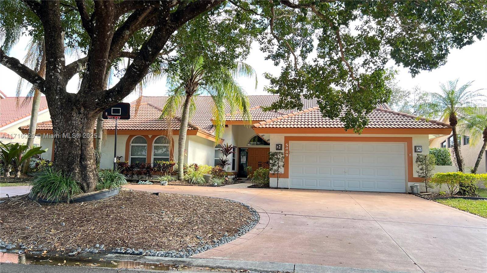 Welcome to this beautiful, well lit, open floor plan, single family home in desirable Pine Ridge neighborhood in the heart of Coral Springs.