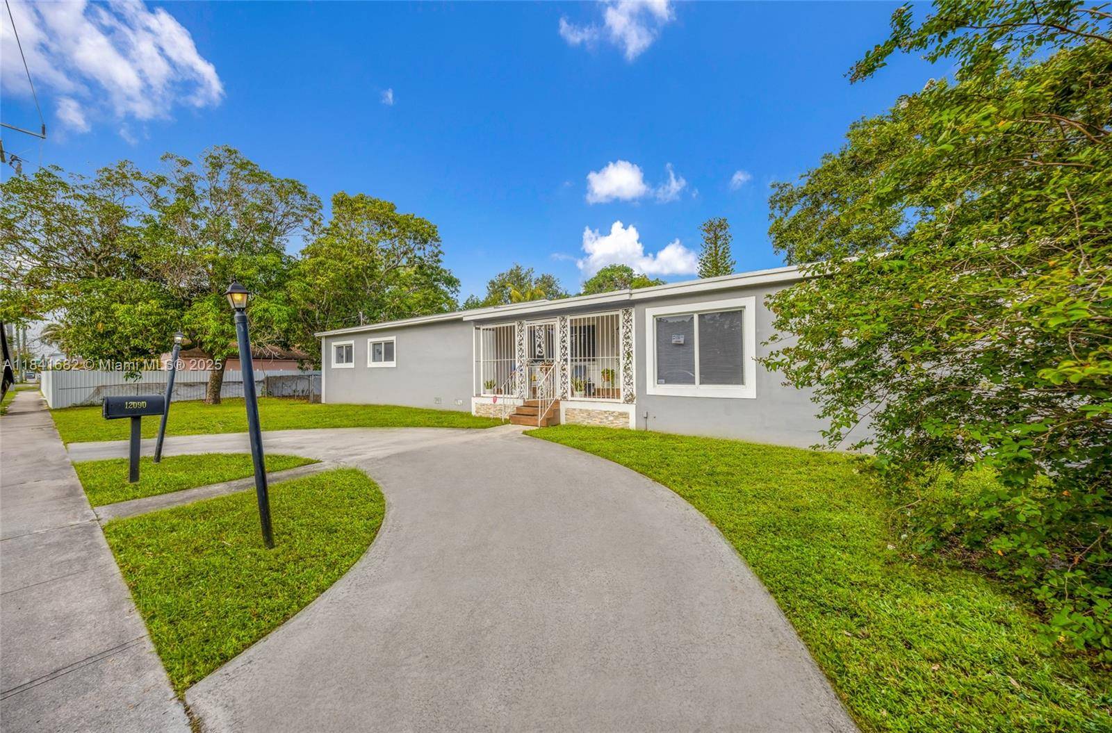 Outstanding opportunity in Sunkist Grove !