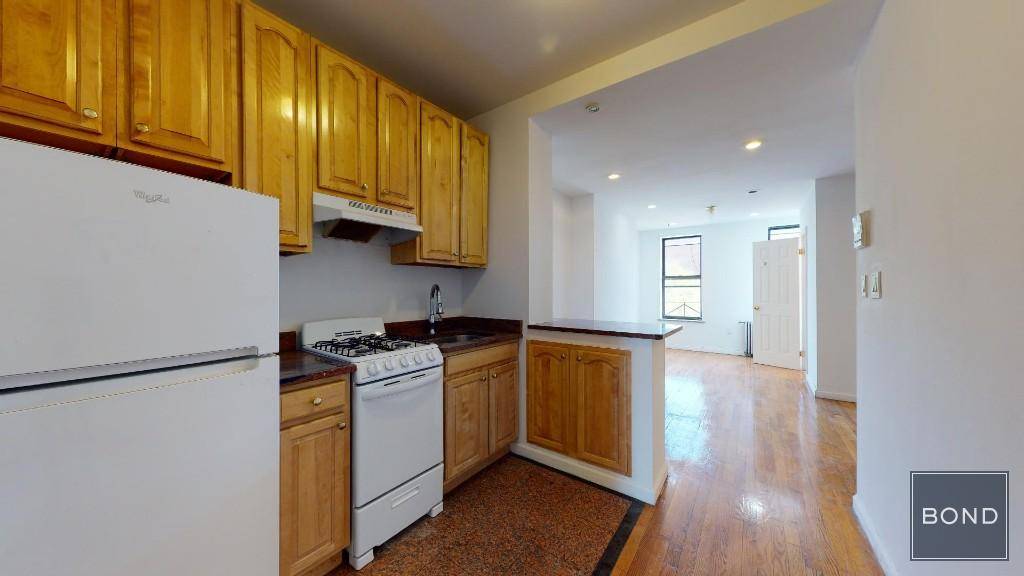 Great 2 bedroom in prime East Village location !