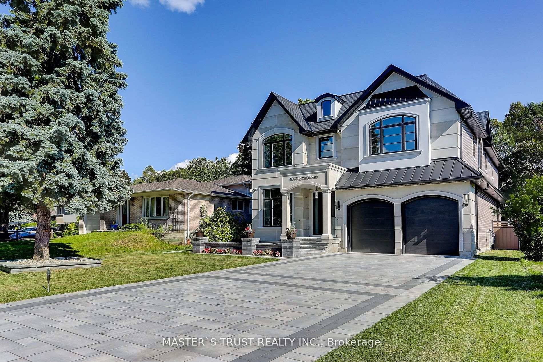 Stunning Modern Custom Built Home in Unionville Community !