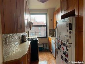 LARGE AND SUNNY 3BED COOP WITH TERRACE IN THE HEART OF REGO PARK SITUATED IN THE BEST LOCATION WHERE YOUR STEPS TO EVERYTHING LIKE MALLS, SUBWAY, BUS, SCHOOLS QUEENS BLVD ...