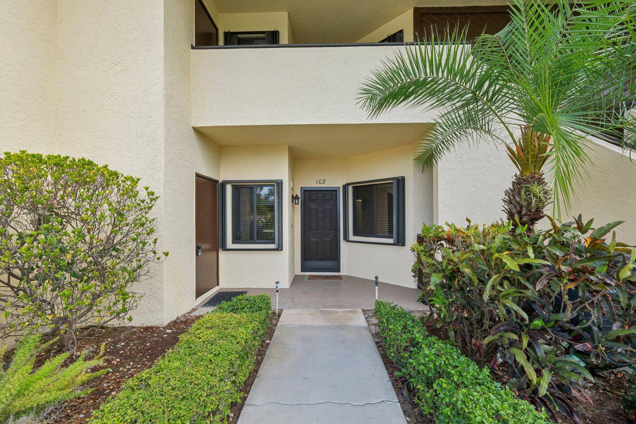 Discover the perfect balance of privacy and comfort, framed by unobstructed views of Fazio's 4th tee no rear neighbors.