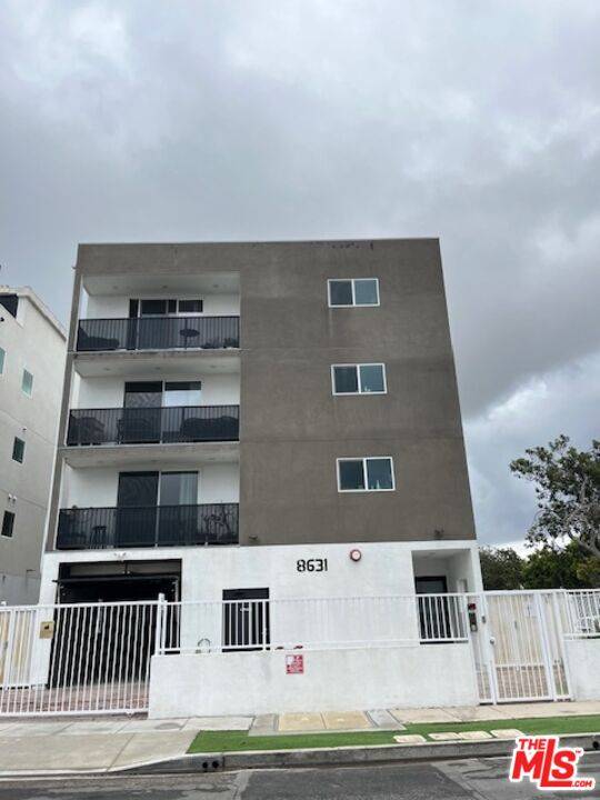 8631   Olin St 3BR La