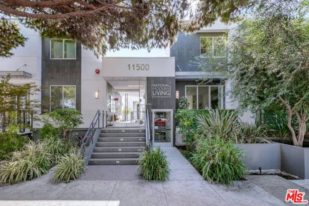 11500 National Blvd 2BR La