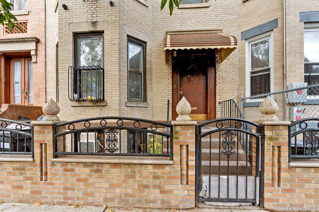 Welcome to 262 E 23rd St, Brooklyn, NY 11226 a charming and well maintained 2 bedroom, 1 bath apartment located in the heart of Flatbush.
