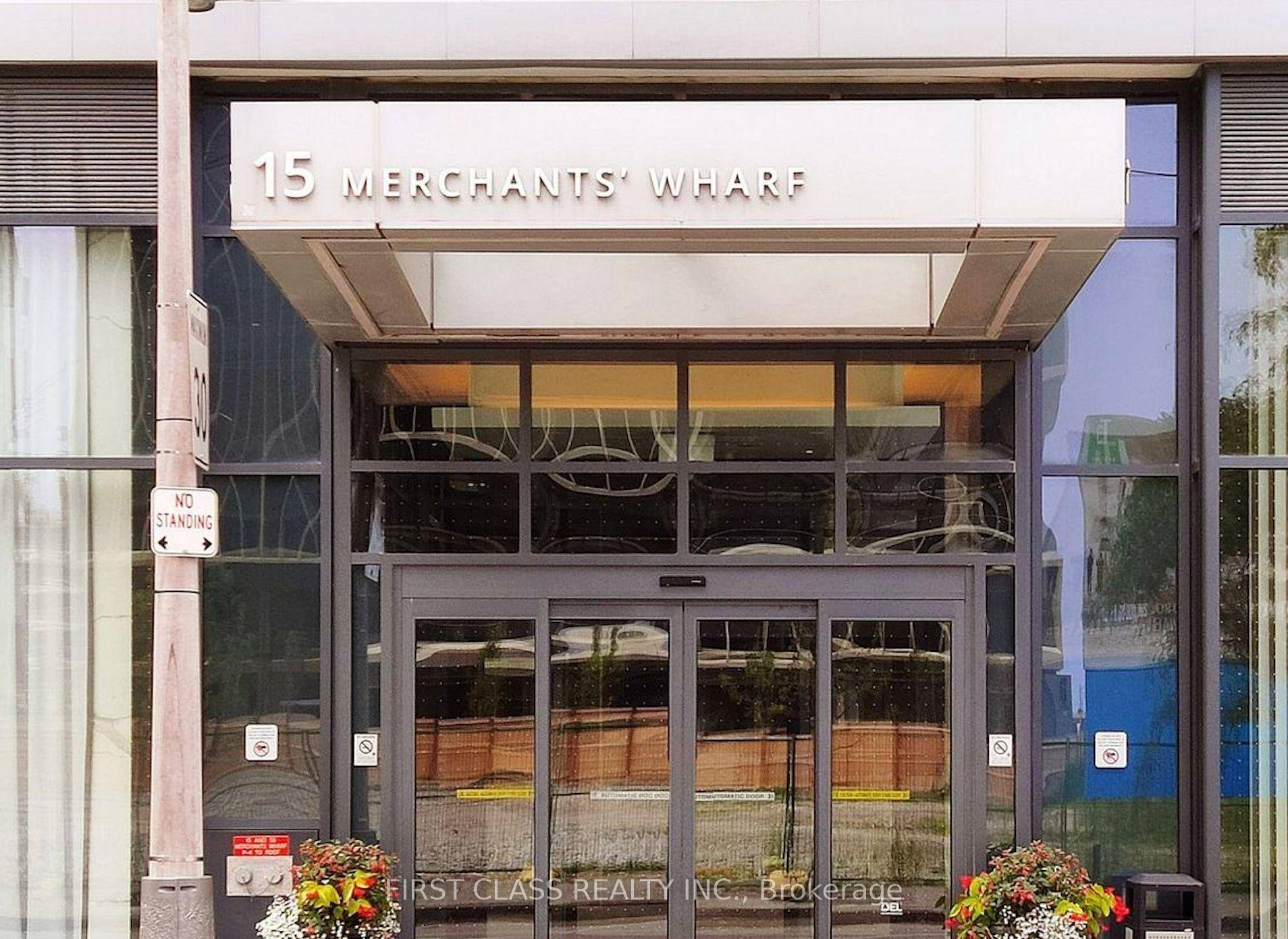 Welcome to Tridel's Aqualina at Bayside waterfront living with open lake and city vistas.