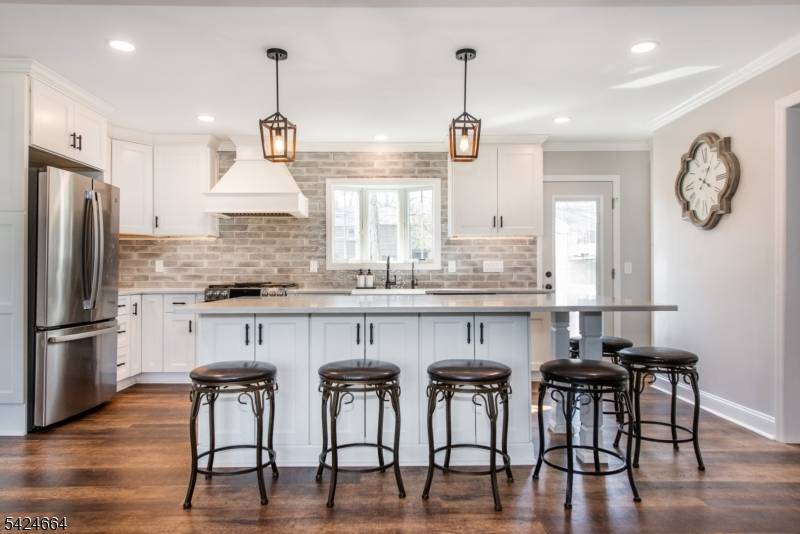 Welcome to this beautifully updated 3 bedroom, 1.