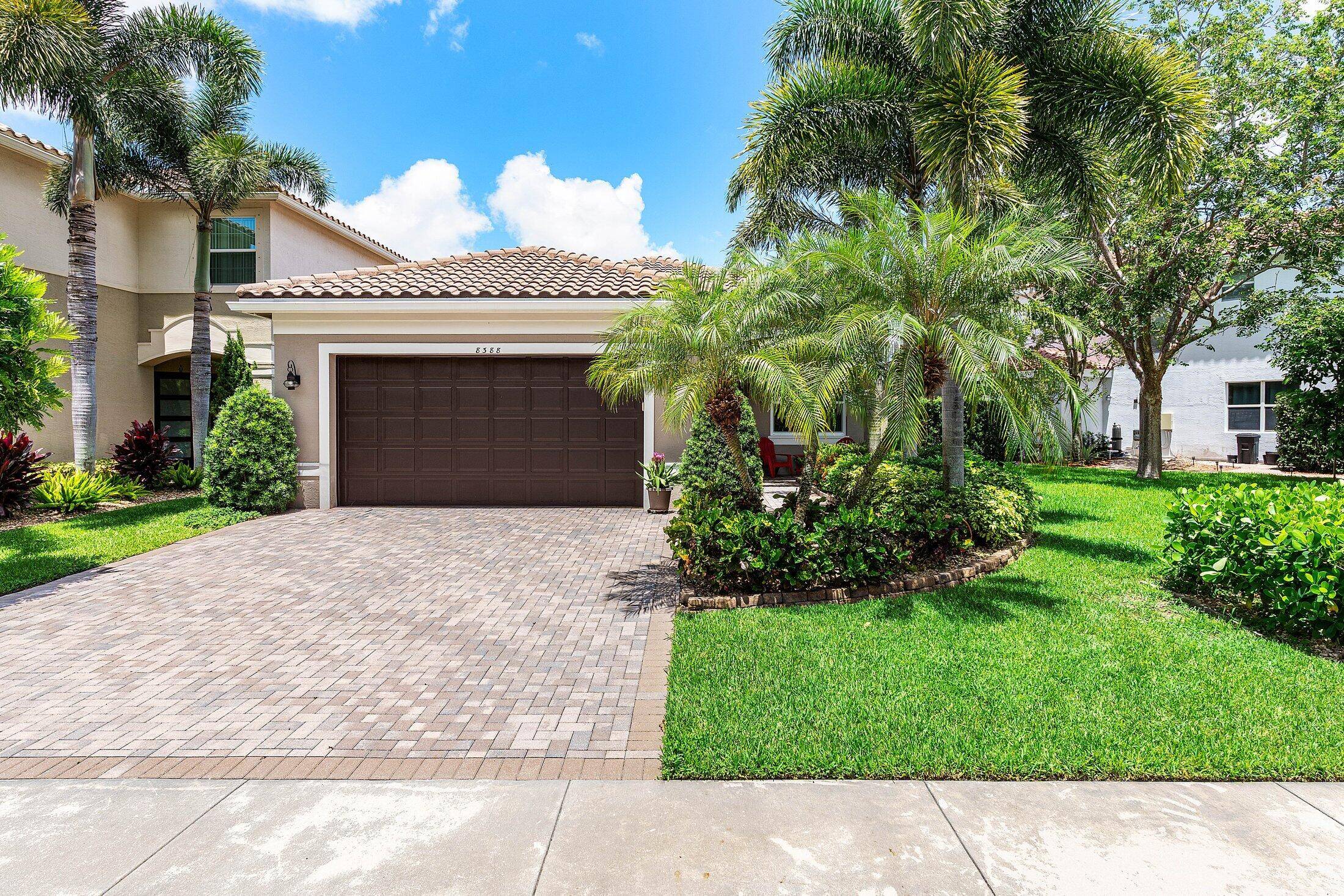 Beautiful home located in the desirable Canyon Trails community.
