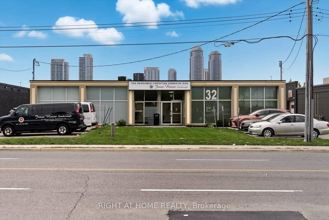 Welcome to 30 32 Progress Avenue a freestanding commercial building offering exceptional exposure along one of Toronto's most accessible business corridors.