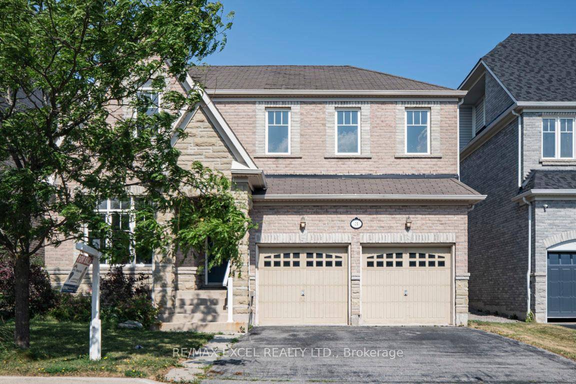 Welcome to this exquisite Monarch detached home !