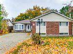 Welcome to this charming bungalow located in a mature, family friendly neighbourhood !