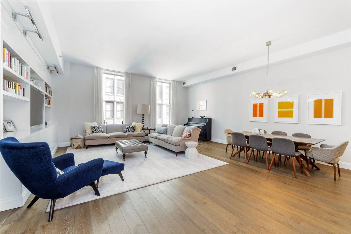 GLORIOUS 2, 735 SQUARE FOOTGRAMERCY THREE BEDROOM LOFTTriple mint three bedroom two and one half bath loft in prime Flatiorn.