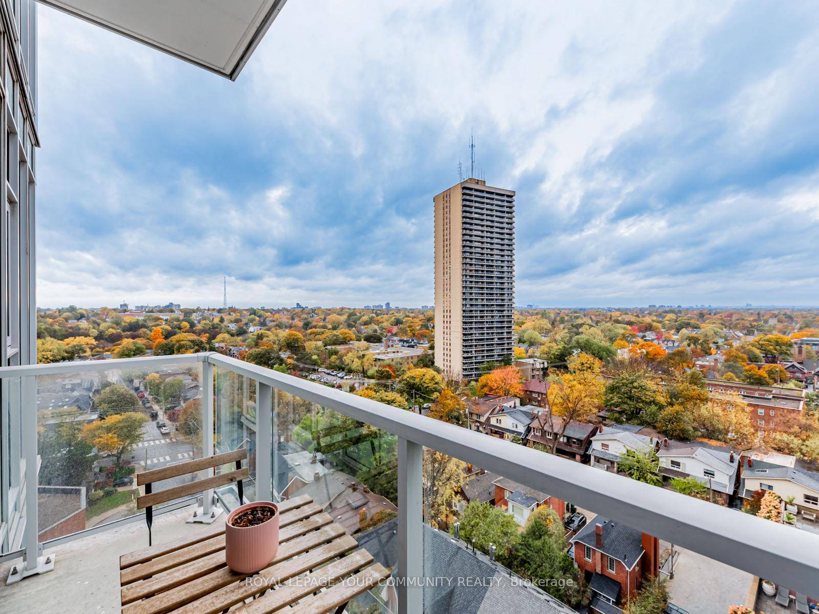 Modern sophistication in the heart of Yonge amp ; Eglinton.